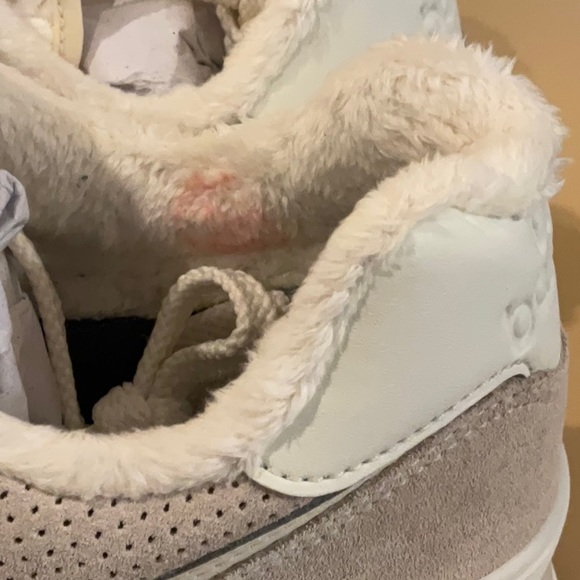 New Balance 574 cream with fur - Picture 5 of 11